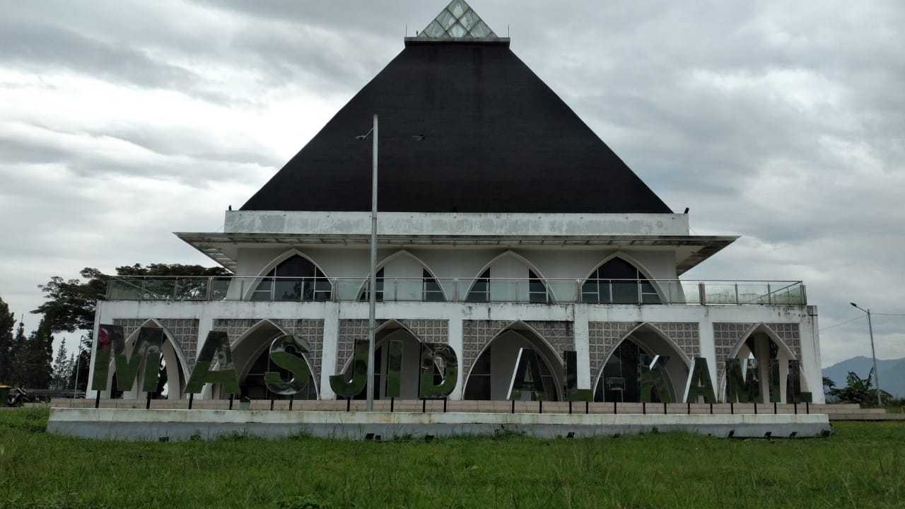 Rehabilitasi Masjid Al Kamil di Kawasan PPS